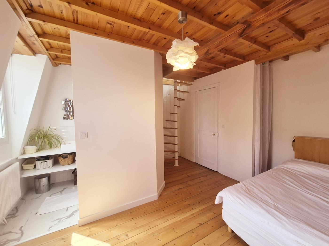 VILLAGREEN, Grand Palais, 4 chbres, 1 jardin, 6p à Lille
