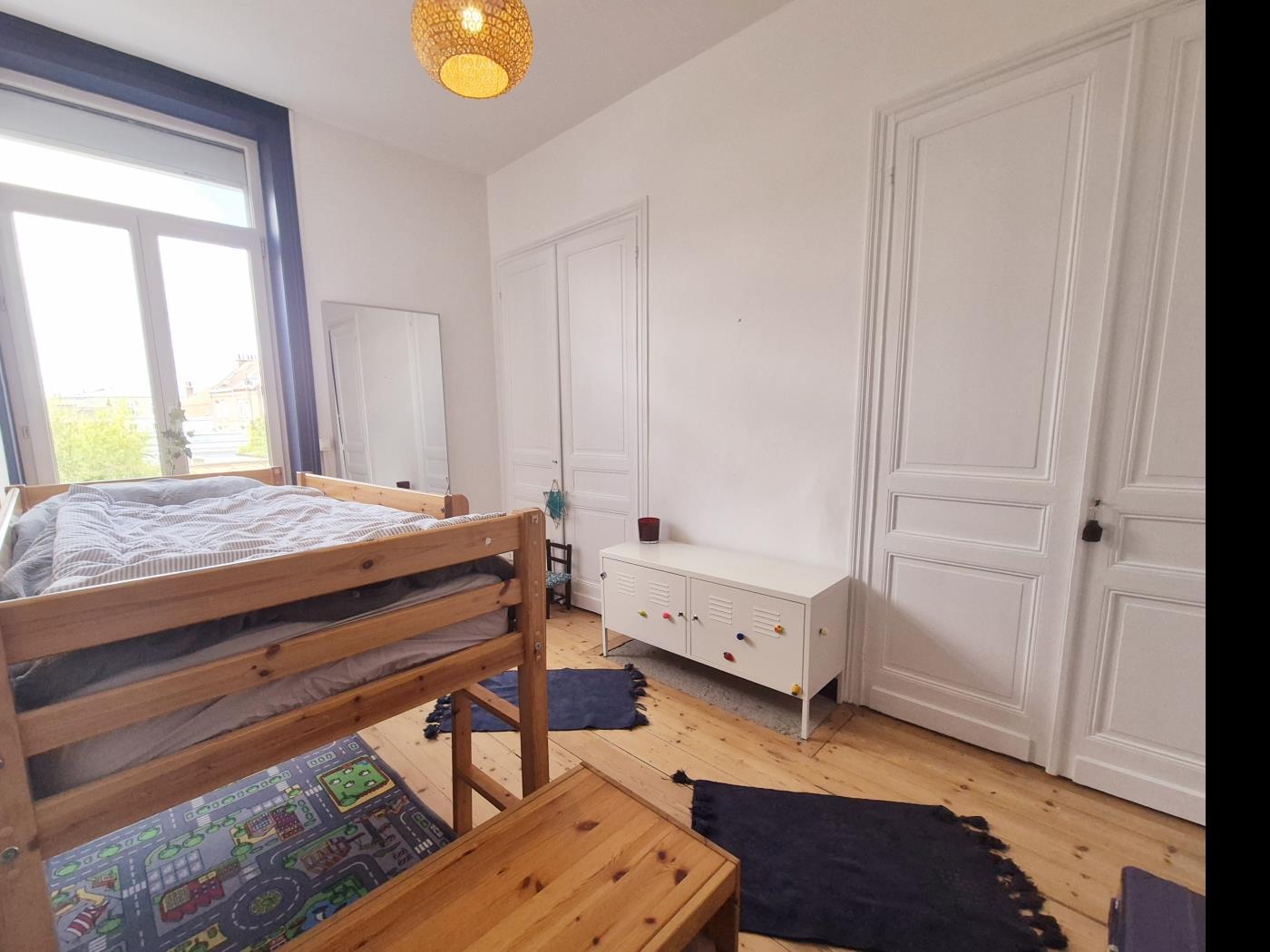 VILLAGREEN, Grand Palais, 4 chbres, 1 jardin, 6p à Lille