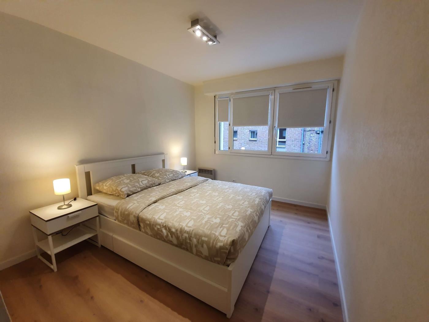 BELEPOK, Vieux Lille, 2 chambres, parking, 4 pers in Lille