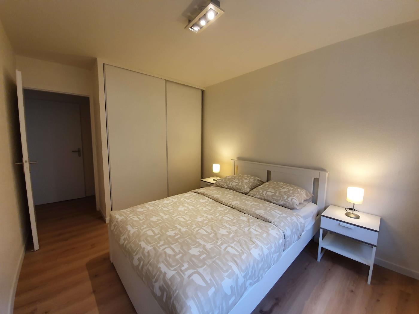 BELEPOK, Vieux Lille, 2 chambres, parking, 4 pers in Lille