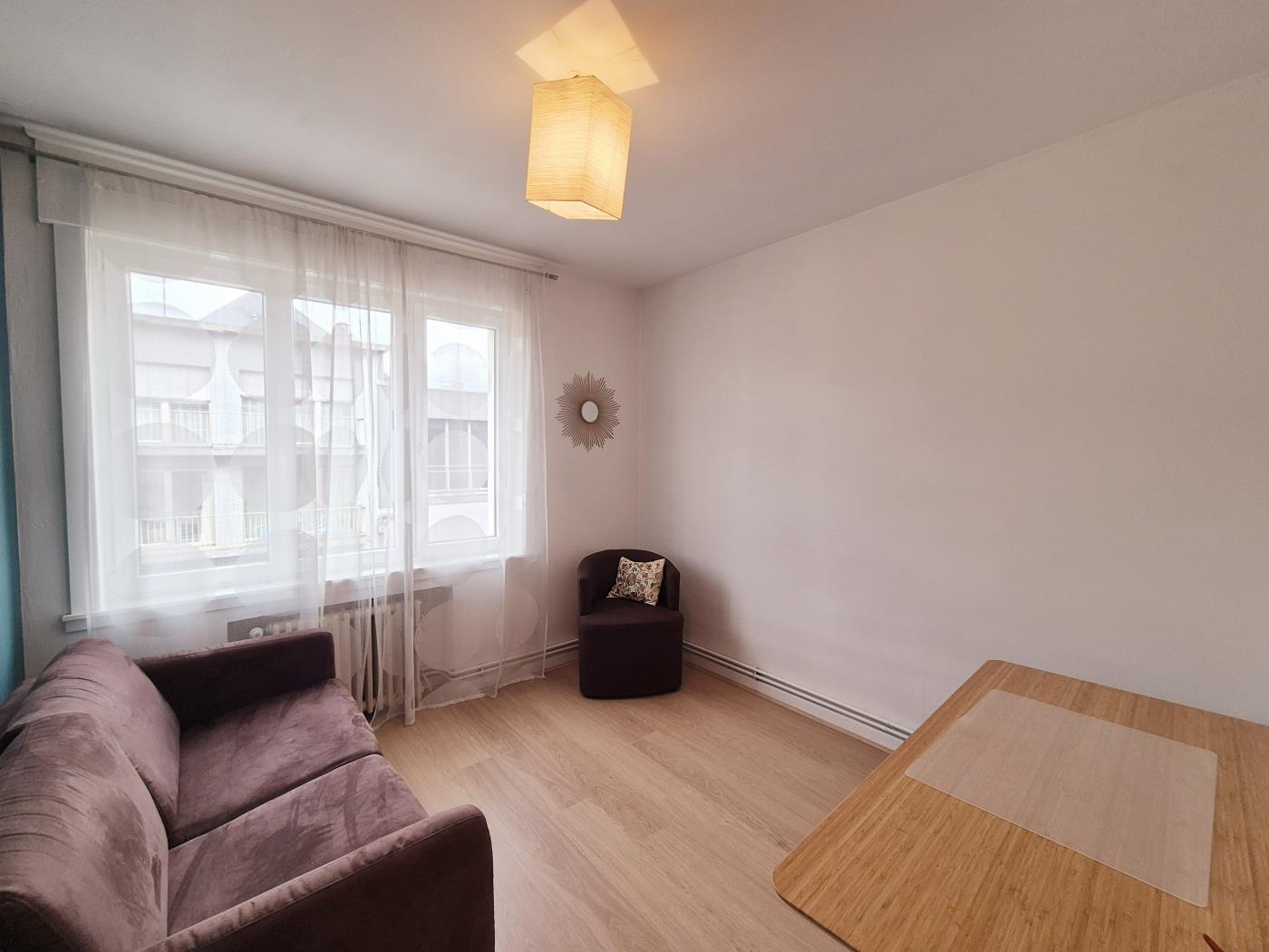 SKYLINE, Centre ville, 3 chambres, parking, 6pers in Lille