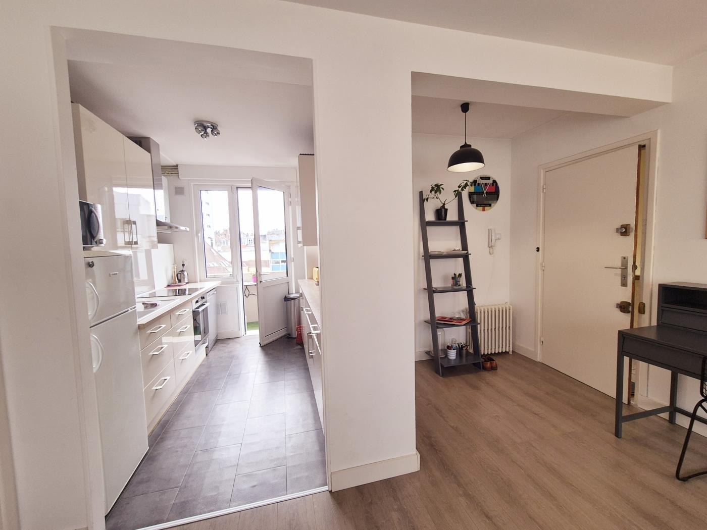 SKYLINE, Centre ville, 3 chambres, parking, 6pers in Lille