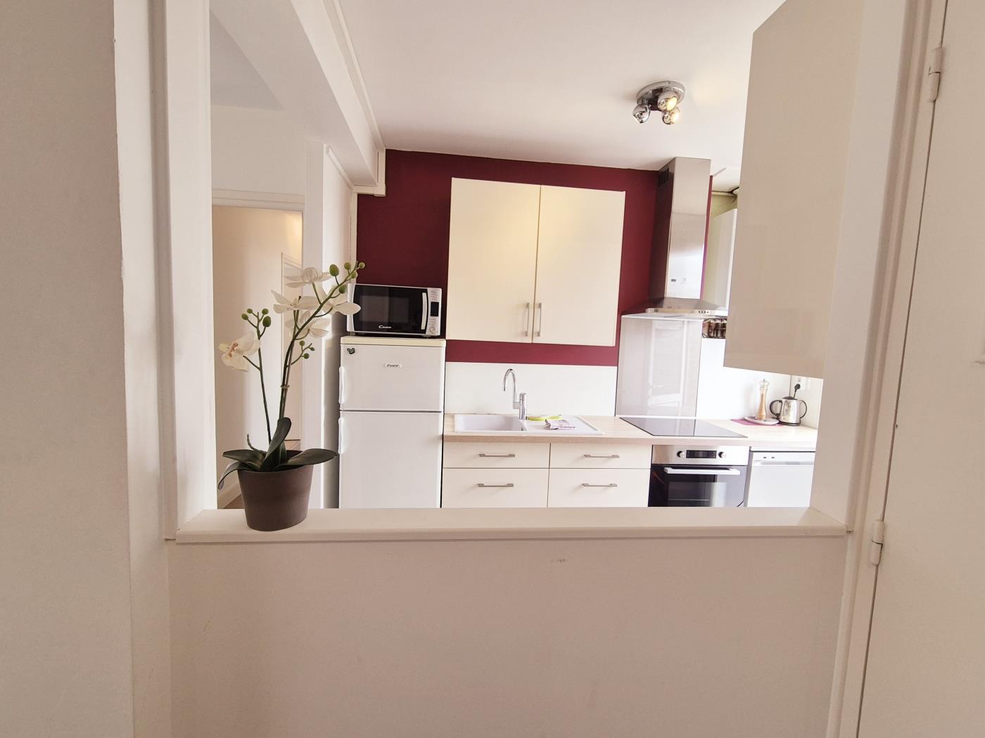 SKYLINE, Centre ville, 3 chambres, parking, 6pers in Lille