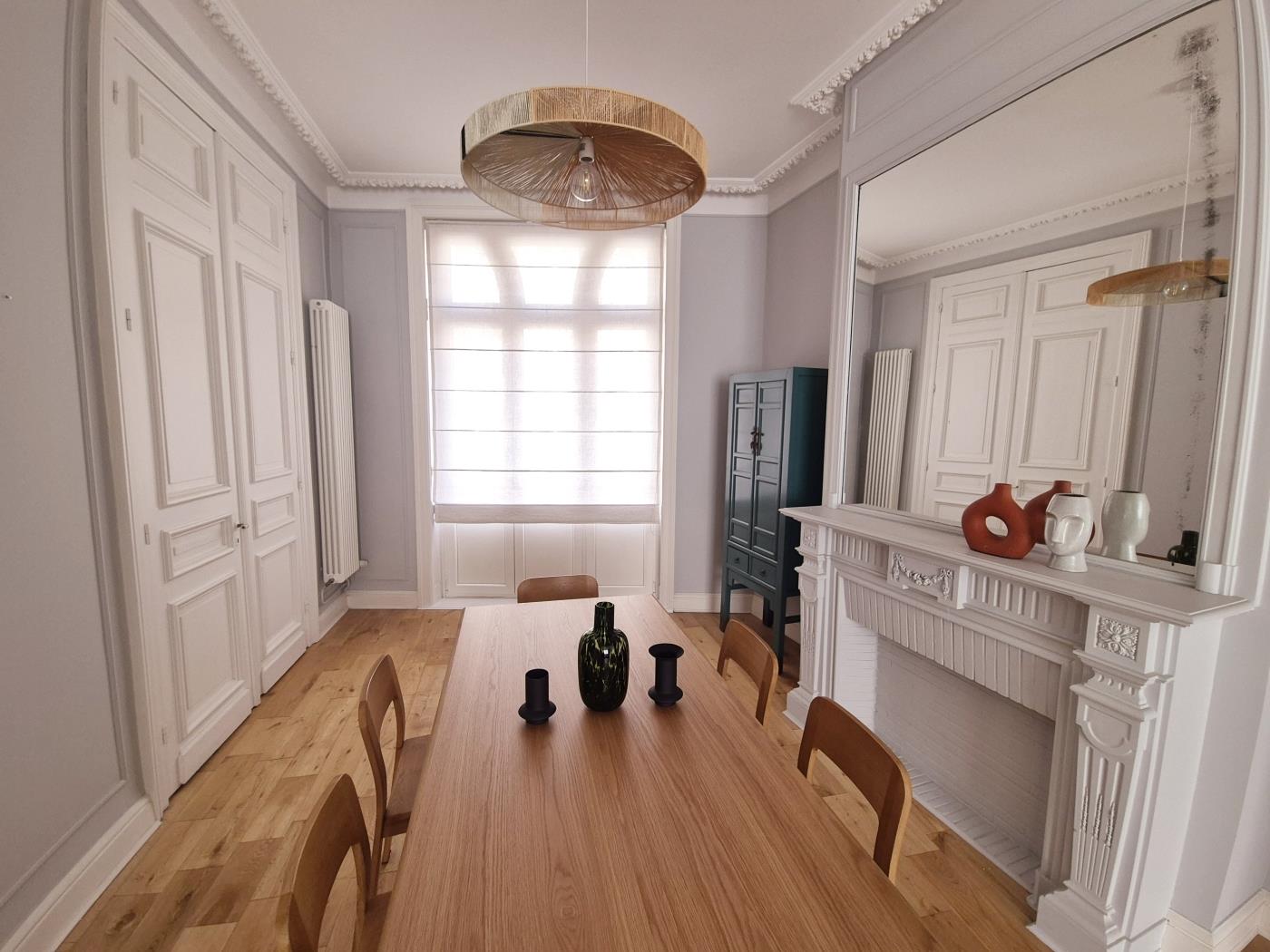 GENIUS, Centre Ville, 2 chbres, 4 pers en Lille